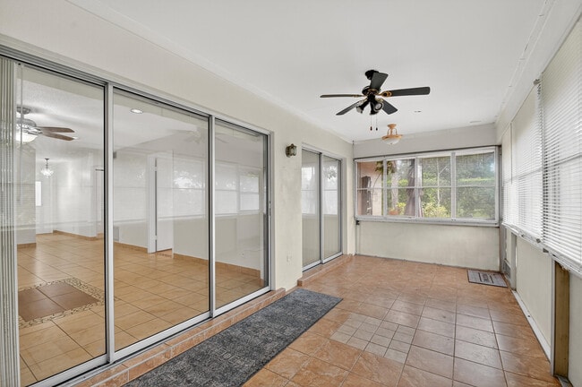 Building Photo - 638 Marlboro Oval
