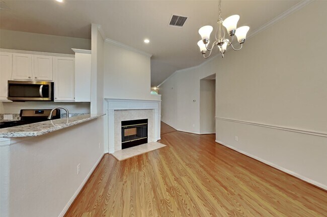 Building Photo - 175 Merryweather Pl