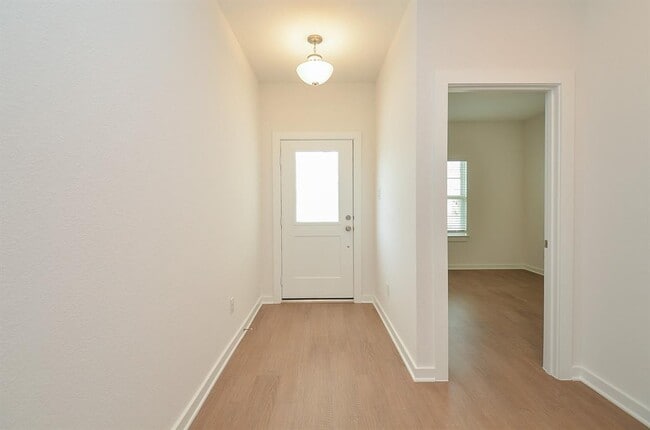 Building Photo - 1607 Blue Cypress Dr