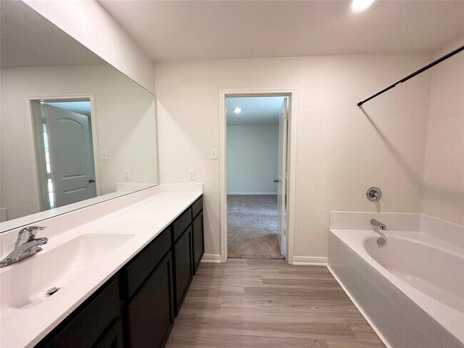 Building Photo - 20742 Nala Bear Dr