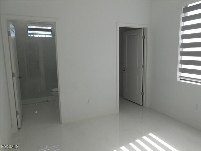 Building Photo - 6033 Kumquat Cir