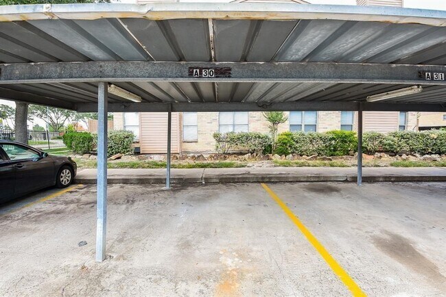 Building Photo - 10555 Turtlewood Ct