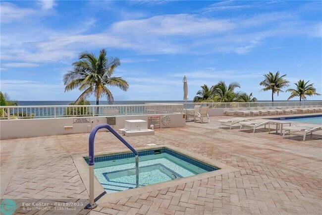 Building Photo - 1370 S Ocean Blvd