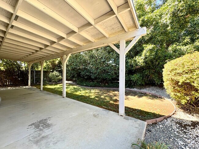 Building Photo - Great 3 Bedroom 2 Bathroom Home for Rent i...