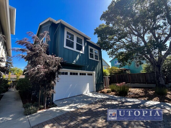 Primary Photo - Spacious and Modern 3-bedroom, 3.5 bathroo...