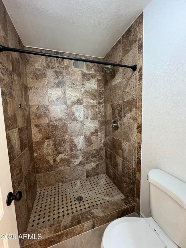 Building Photo - 10038 S 46th Pl