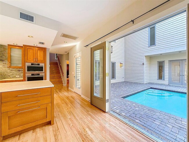 Building Photo - 1351 Willow Brk Dr