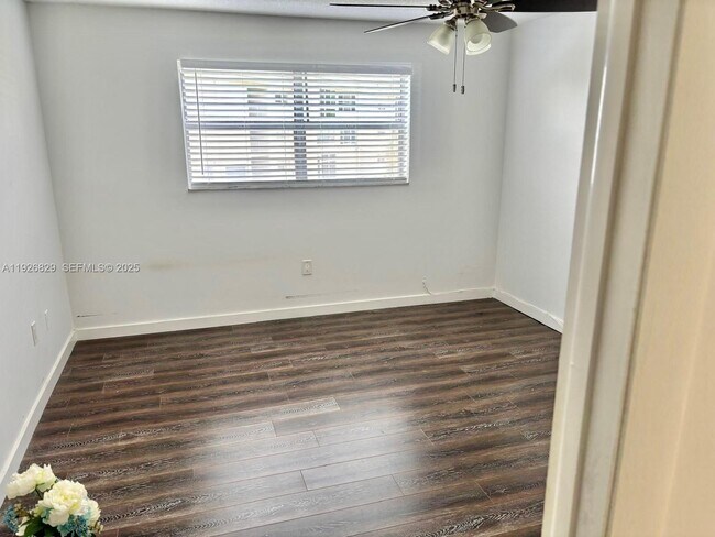 Building Photo - 8305 Sunrise Lakes Blvd