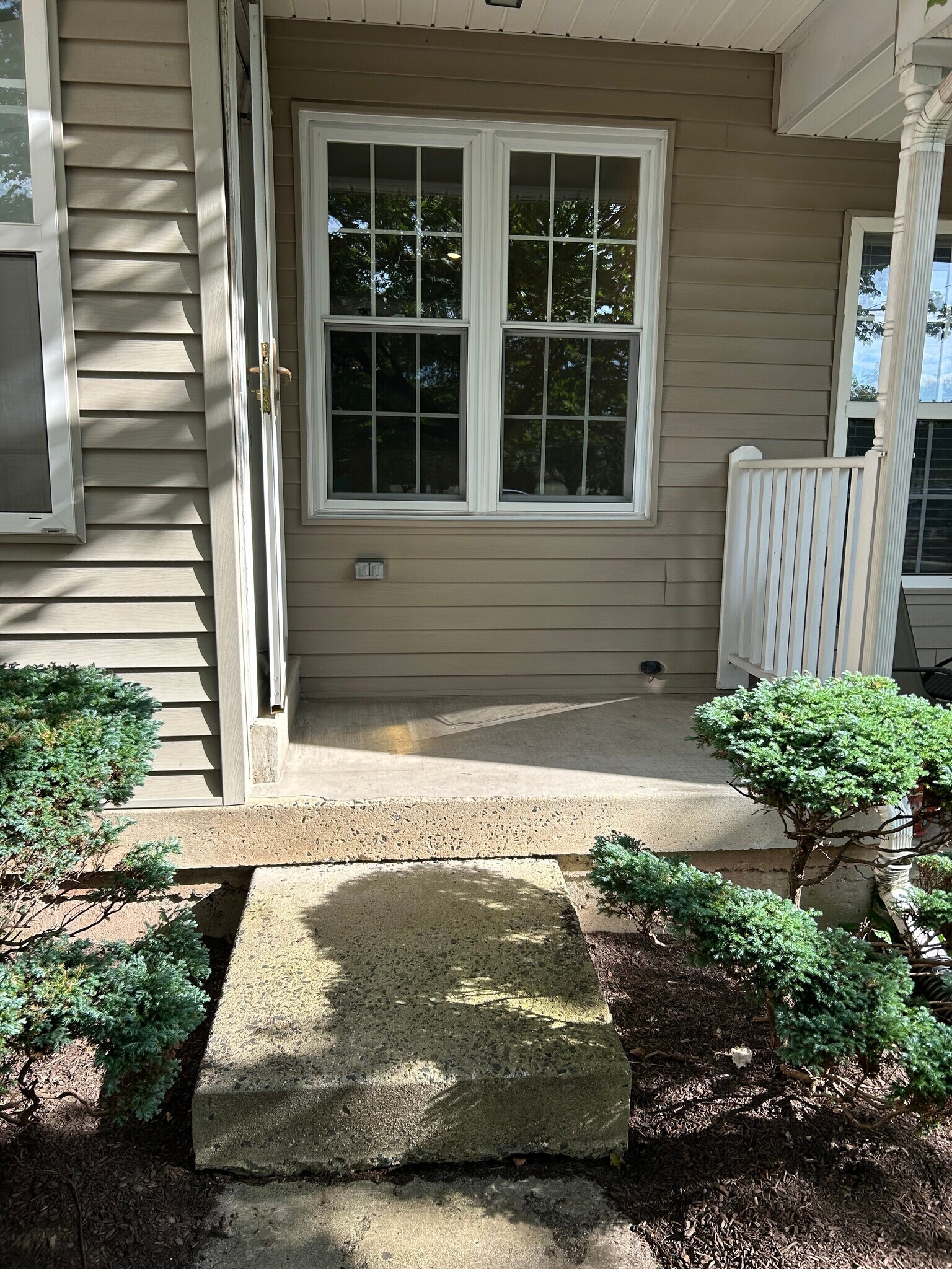 Porch - 69 Walker Rd