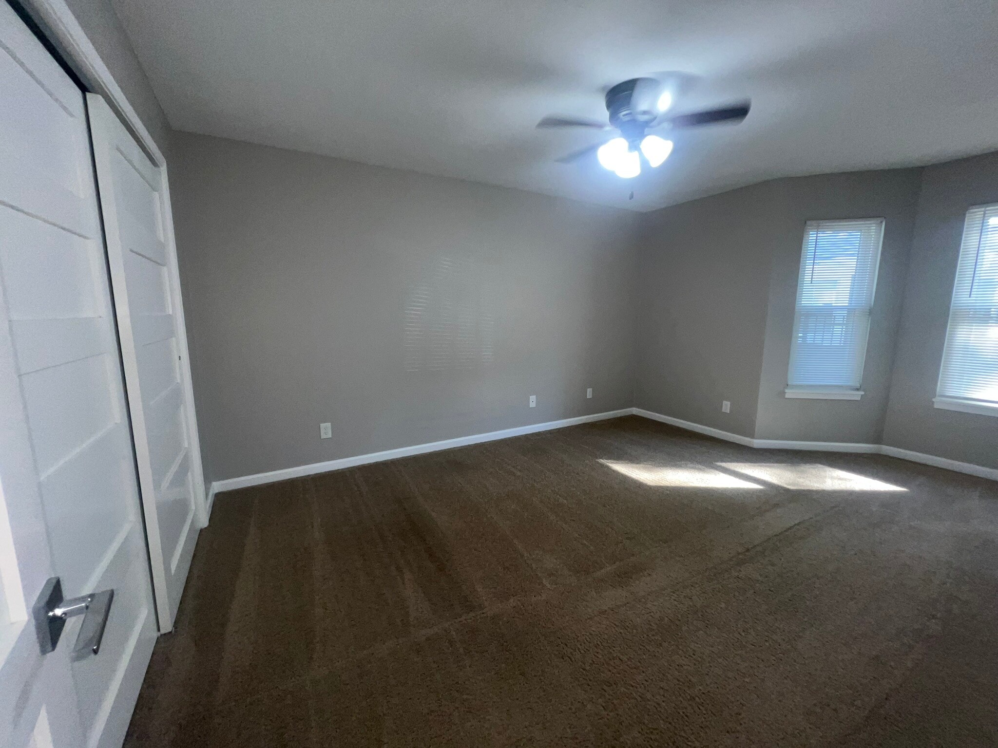 Building Photo - 511 Bernard Ave