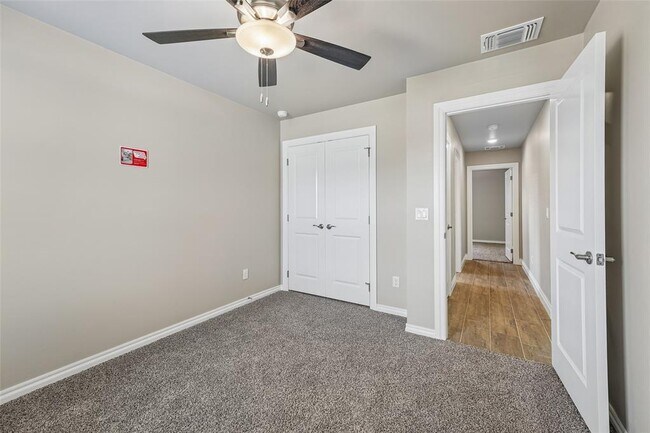 Building Photo - 12401 Samara Dr