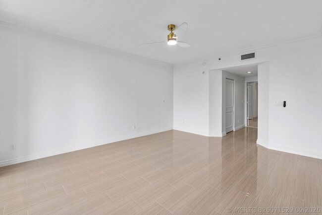 Building Photo - 3720 S Ocean Blvd
