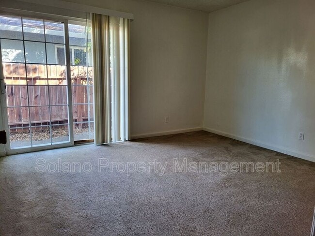 Building Photo - 1239 Ohio St