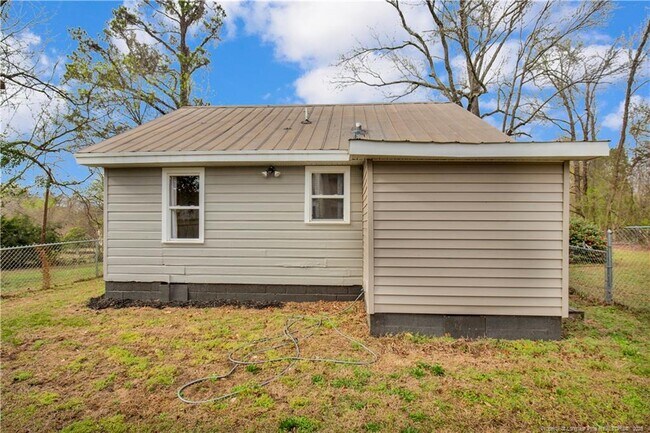 Building Photo - 326 Hawley Ln