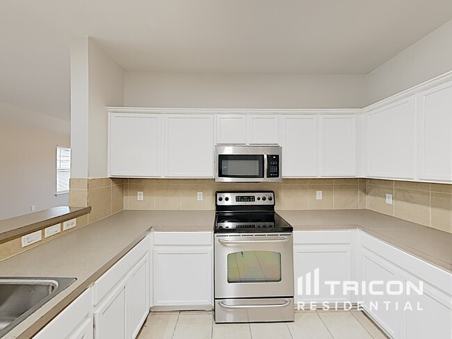 Building Photo - 125 Bison Meadow Dr