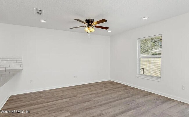 Building Photo - 3585 Drexel St