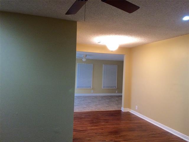 Building Photo - 2912 W Clarendon Dr