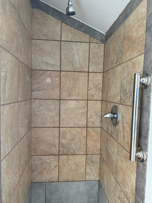 Building Photo - 1105 Sycamore Rd