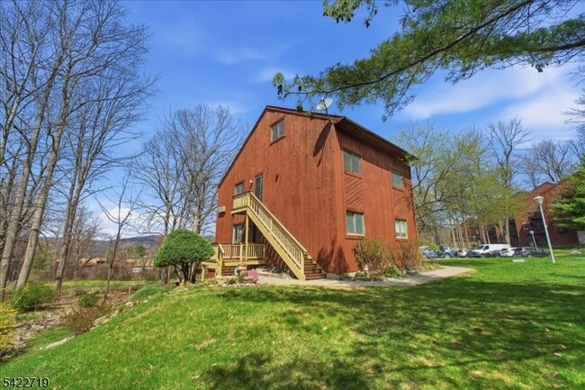 Building Photo - 8 Augusta Dr