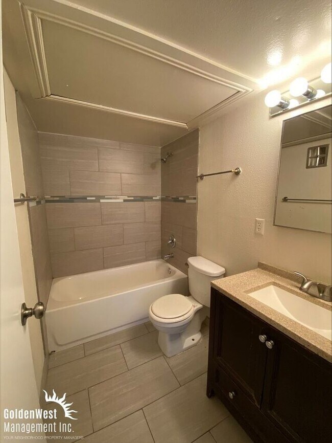 Building Photo - Cozy 1Bdm 1Ba Condo in the Heart of Las Vegas