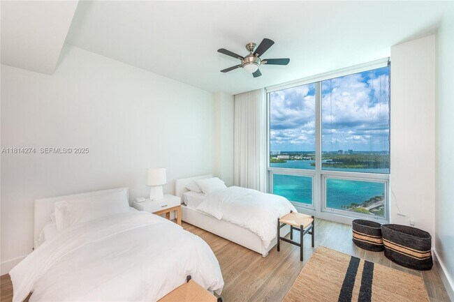 Building Photo - 10295 Collins Ave