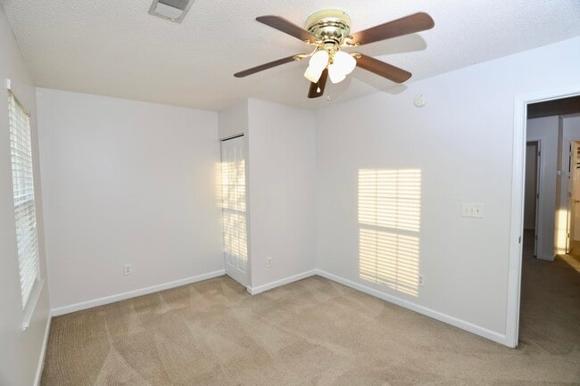 Building Photo - 1749 Mossberg Dr