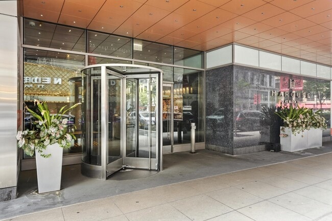 Building Photo - 41 W Randolph St