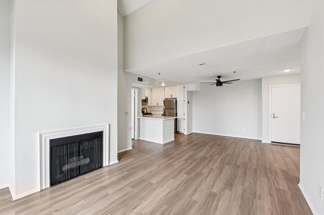 Interior Photo - Virgil Plaza Apartments