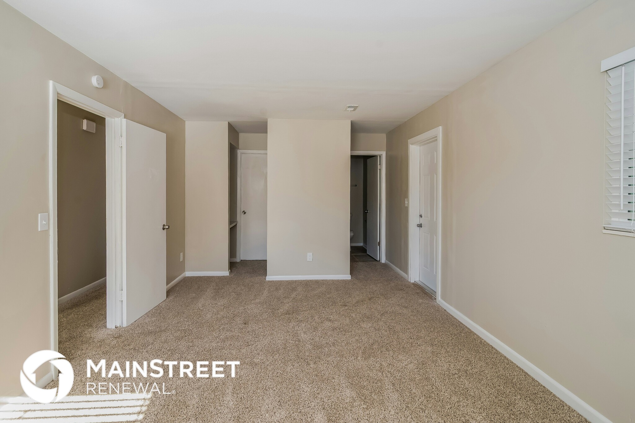 Building Photo - 5027 McManus Dr