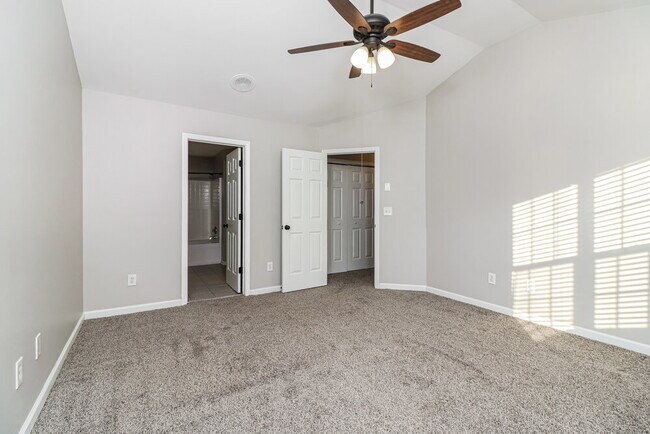 Building Photo - 228 Woodland Way