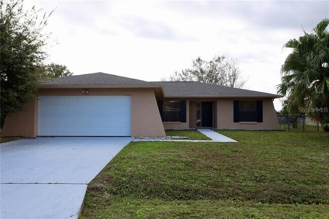 Building Photo - 620 Heraldo Ct