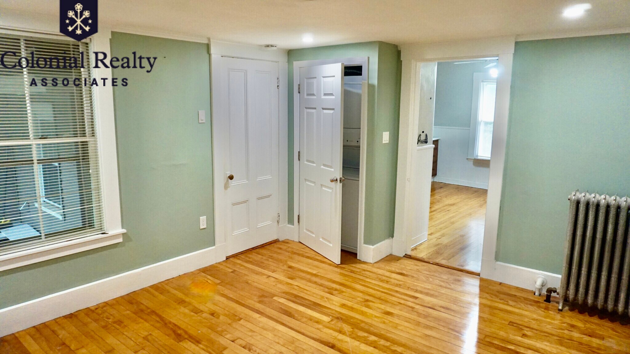 Building Photo - 153 Palfrey St