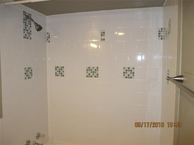 Building Photo - 553 Hanover Dr
