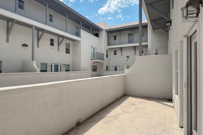 Building Photo - 3Bed/2.5Bath Condo at Priest Dr/Rio Salado Pkwy! -- ATTACHED 3-CAR GARAGE!