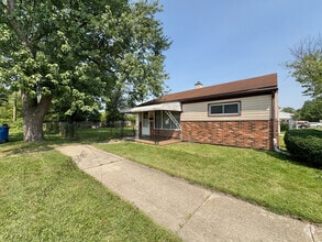 Building Photo - 14449 Myrand St
