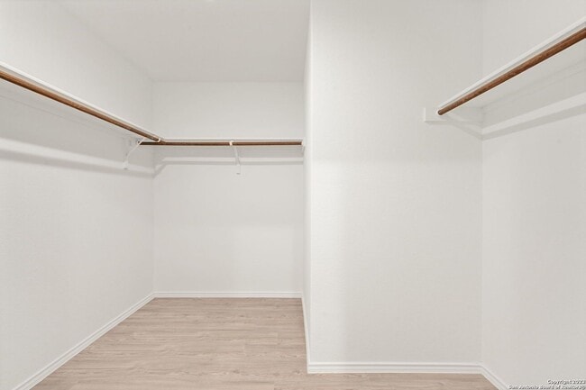 Building Photo - This beautiful single-story home has 4 bedrooms, 2 baths, vinyl flooring throughout, an open floo...