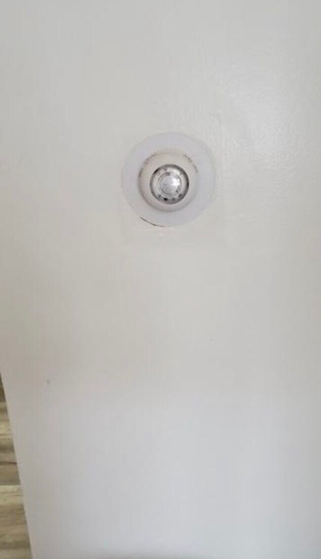 Building Photo - 175 N Main St