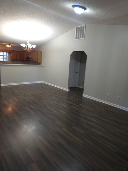 Open floor with living dining combo - 234 Clifton St