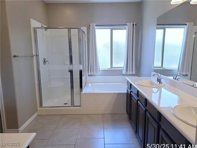 Building Photo - 12212 Loggeta Way