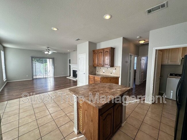 Building Photo - 420 Donagon Ct