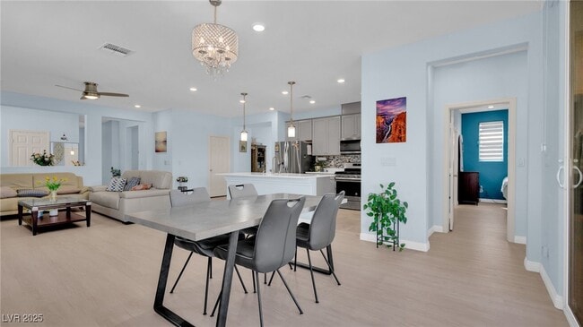 Building Photo - 5827 Casa Branca St