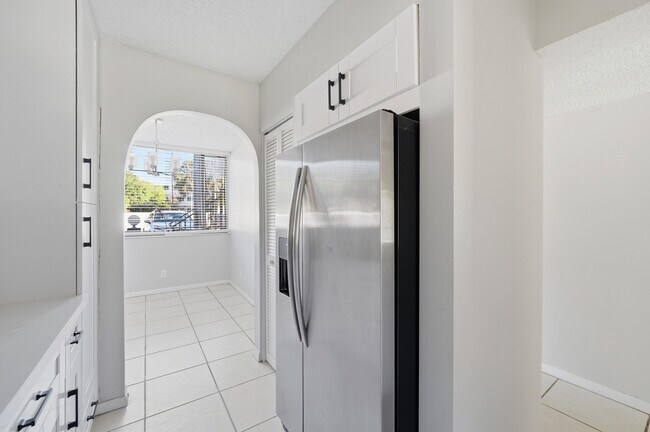 Building Photo - 3300 NW 46th St