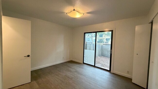 Building Photo - 106-E Eden at Avondale