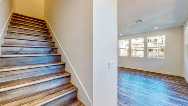 Building Photo - 282 Gambrel Cir