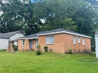 Building Photo - 1066 Alta Vista Blvd