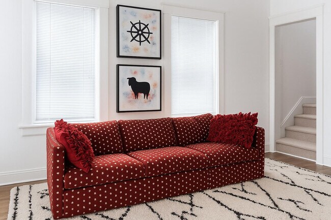 Building Photo - 607 E Euclid St