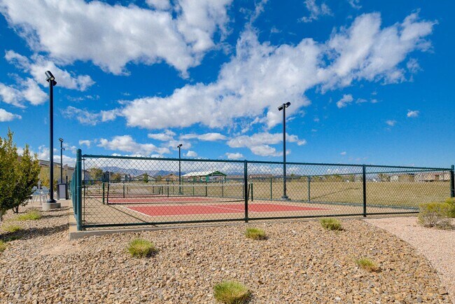 Building Photo - Gated community Located within the Valley Vista Master Plan. 4 Bed 3 Bath features and Open and i...