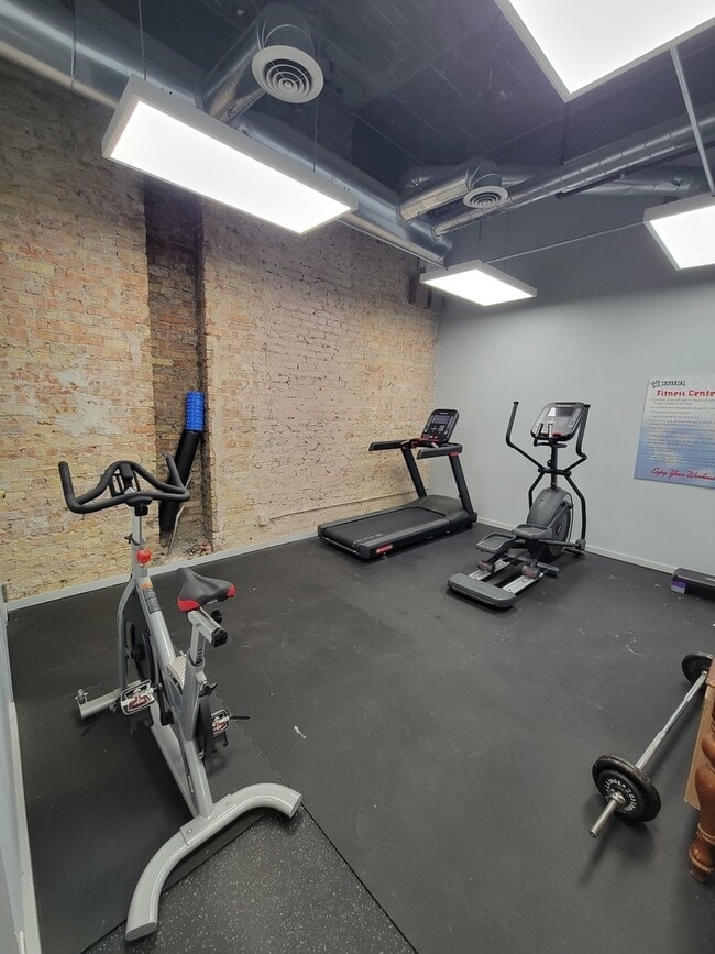 Building Photo - 1528 S Wabash Ave