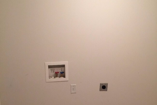 Building Photo - 1350 Parkview Estates Dr