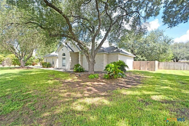 Building Photo - 380 Las Brisas Blvd